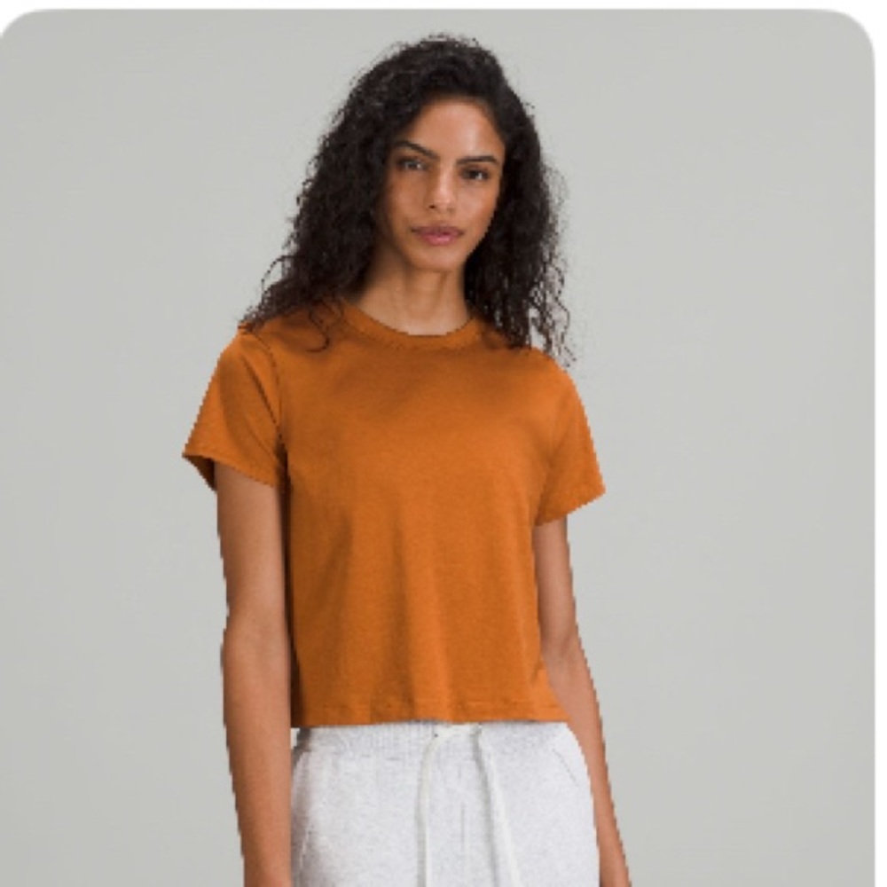 Lululemon t-shirt